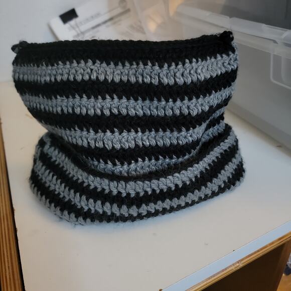 Black & Gray Striped Stretchy Crochet Cat Ear Beanie Hat - One Size - Picture 2 of 3